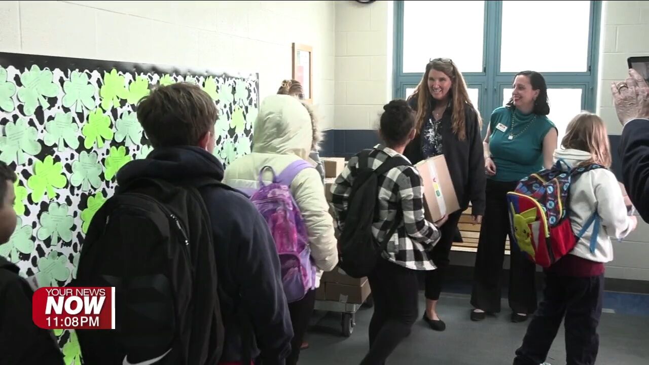 Children's Hunger Alliance gives meals to local students